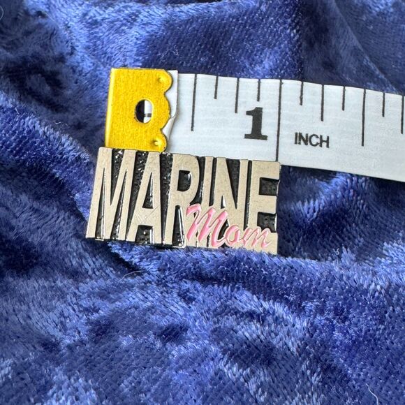 5/$25 Marine Mom Lapel Pin / Brooch - Picture 1 of 4